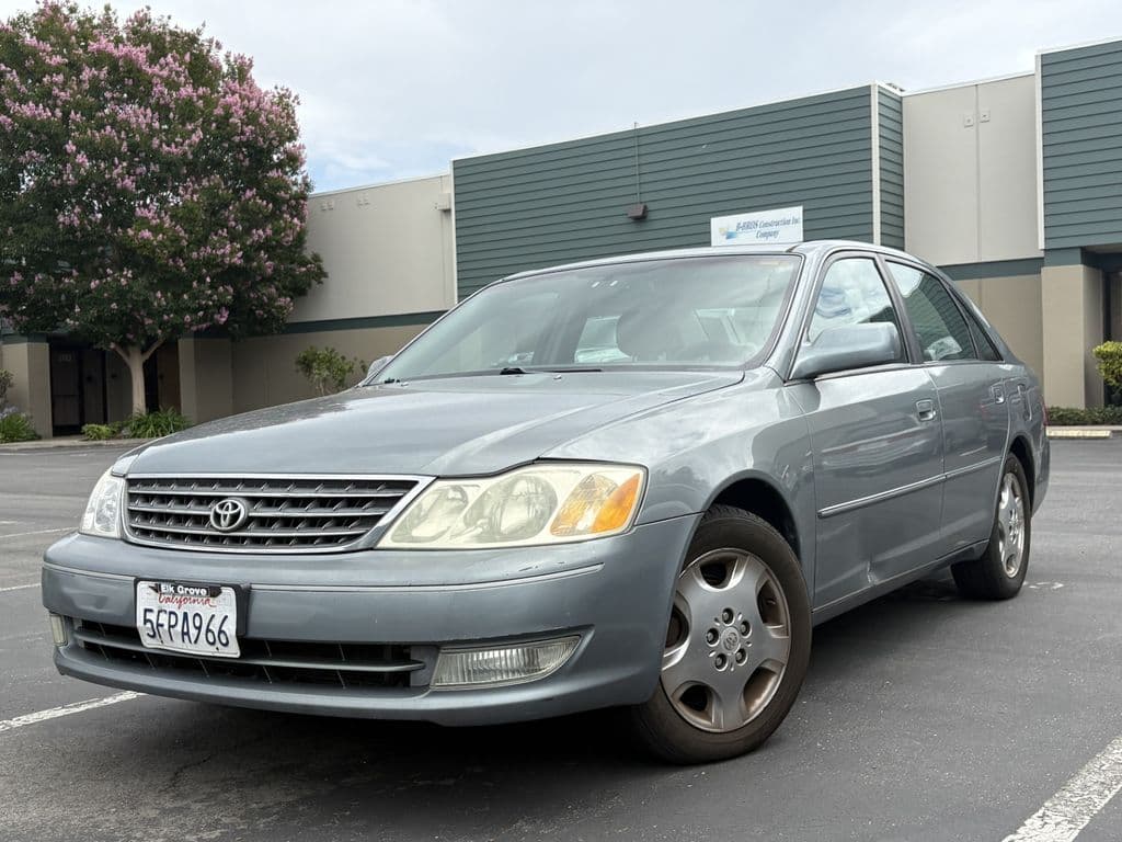 2004 Toyota Avalon XLS
